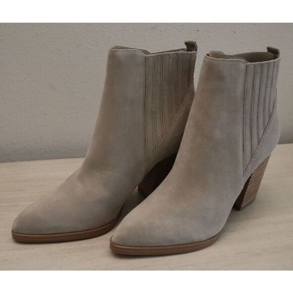 Marc Fisher Women's Sz 7M Beige Alva Pointed Toe Block Heel Ankle Booties $200 - Picture 2 of 9